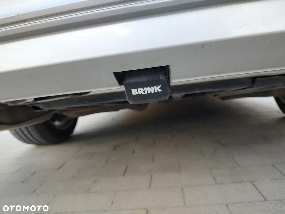 Mercedes-Benz Klasa C 200 CDI BlueEff Avantgarde - 8