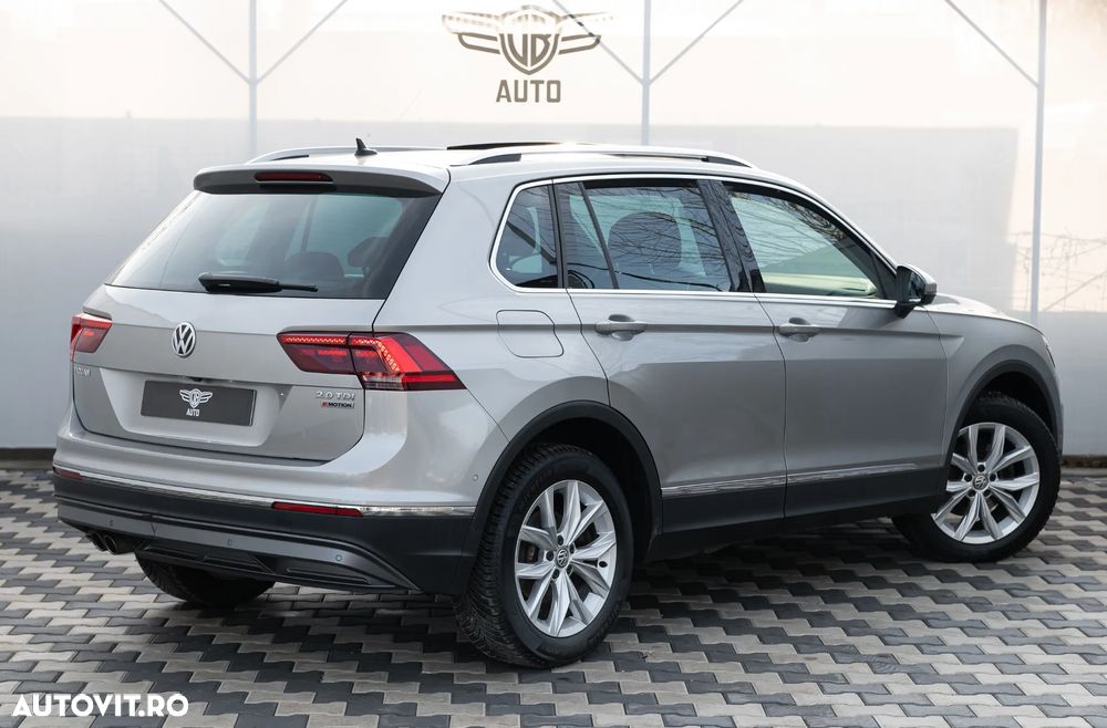 Volkswagen Tiguan - 11