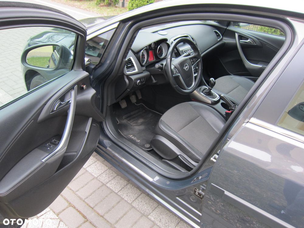 Opel Astra ver-1-6-cosmo - 9