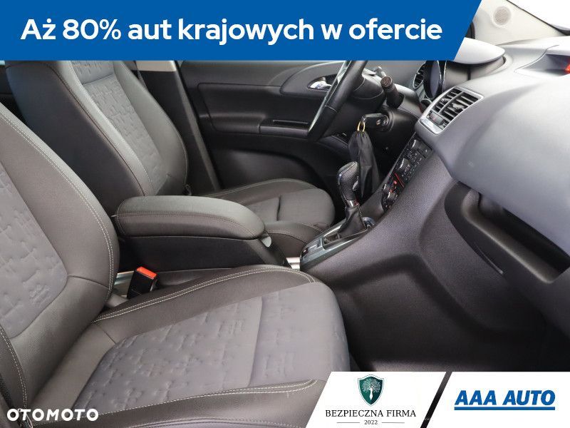 Opel Meriva - 11