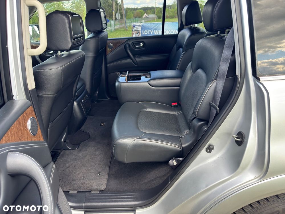 Infiniti QX80 - 26