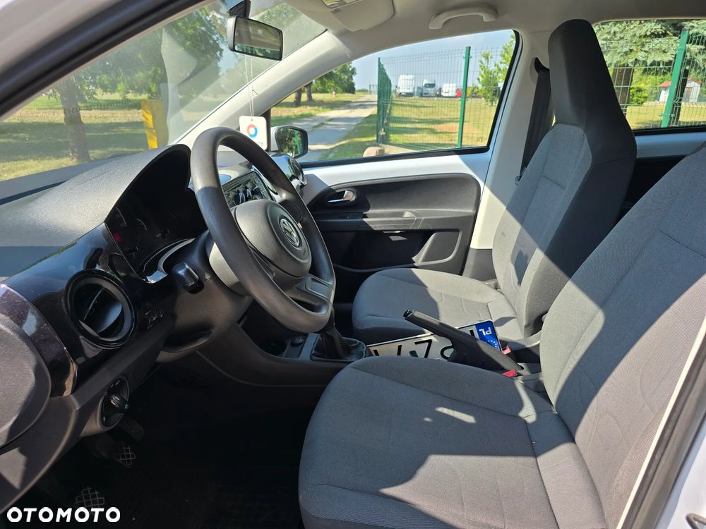 Volkswagen up! - 16