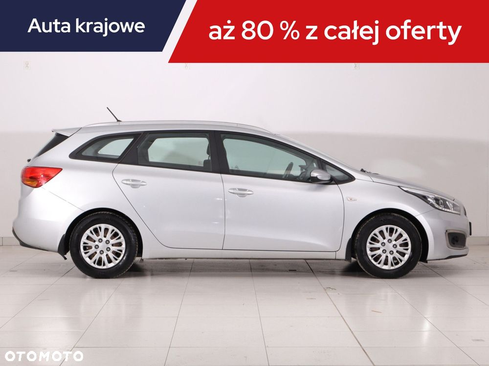 Kia Ceed - 8