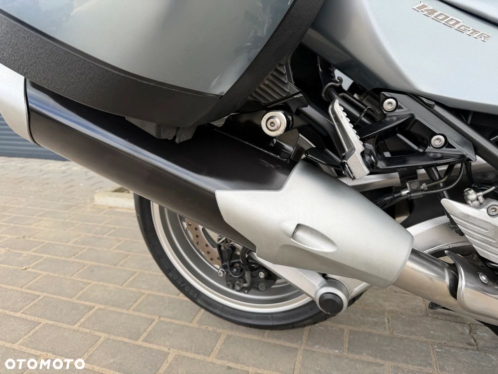 Kawasaki GTR - 18