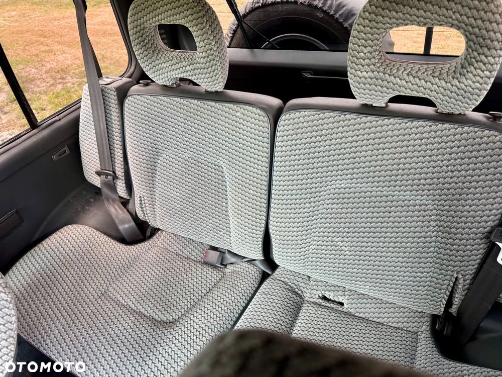 Mitsubishi Pajero - 17