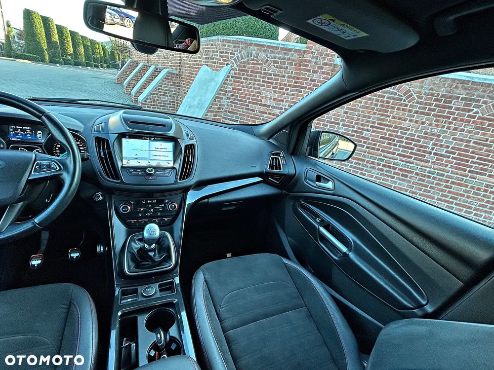 Ford Kuga 2.0 TDCi 4x4 ST-Line - 16
