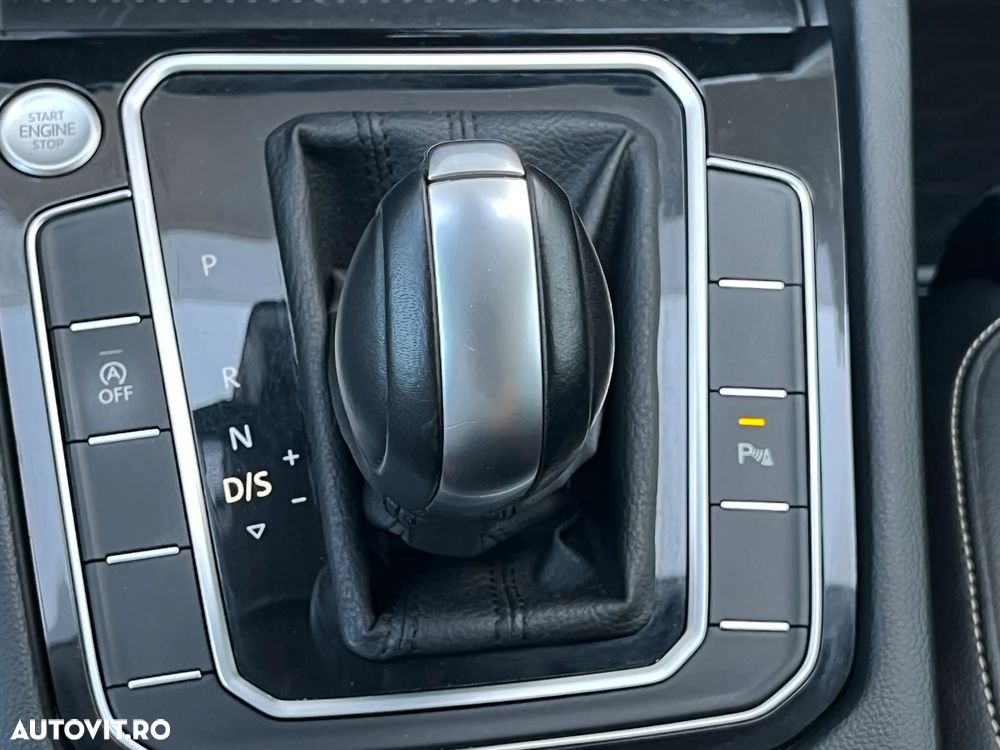 Volkswagen Passat 2.0 TDI DSG Highline - 26