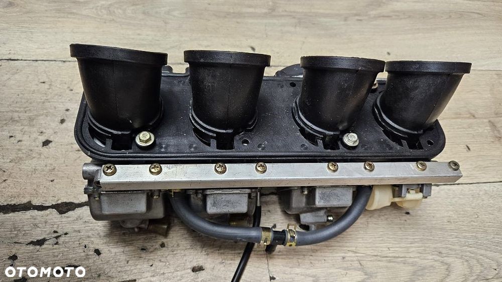 Gaźnik gaźniki Kawasaki ZZR1100 - 12