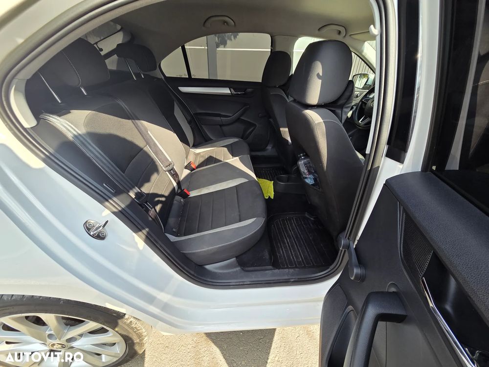 Skoda RAPID 1.6 TDI Style - 14
