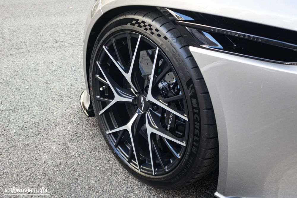 Aston Martin DB12 Coupé V8 - 6