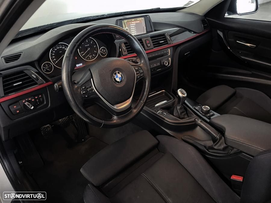 BMW 318 d Touring Line Sport - 7