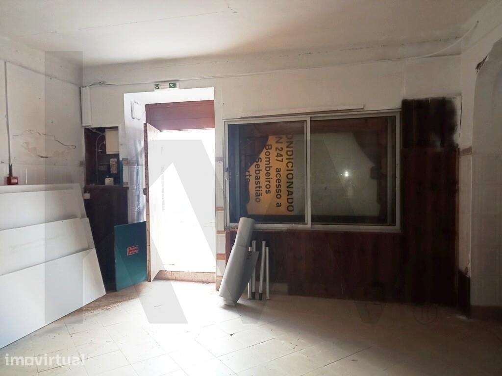 Prédio no Centro da Vila da Ericeira com Vista de Mar - Grande imagem: 3/42