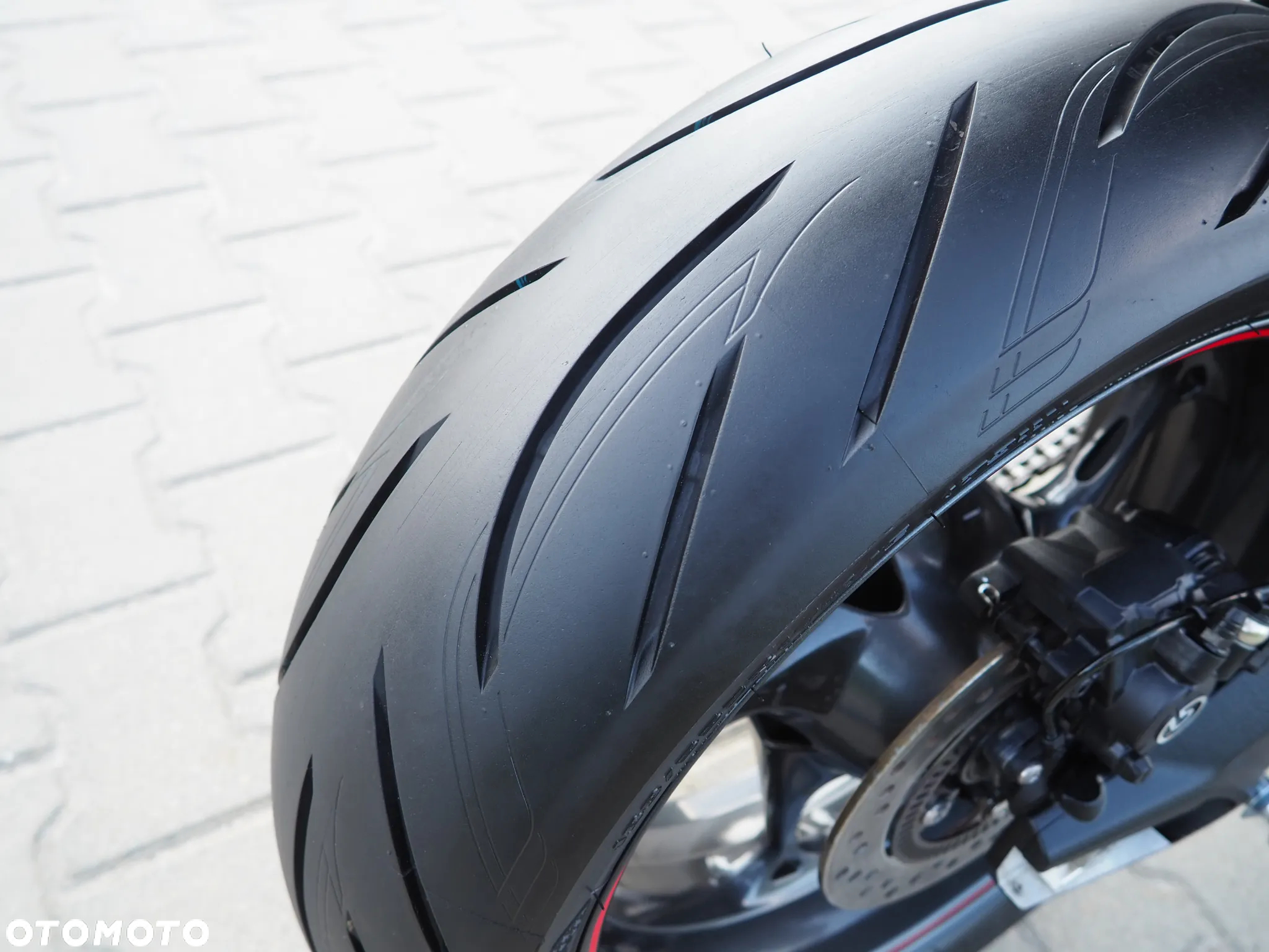 Triumph Street Triple - 29