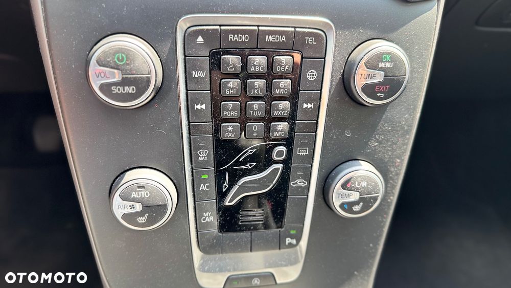 Volvo V40 D4 Drive-E Summum - 29