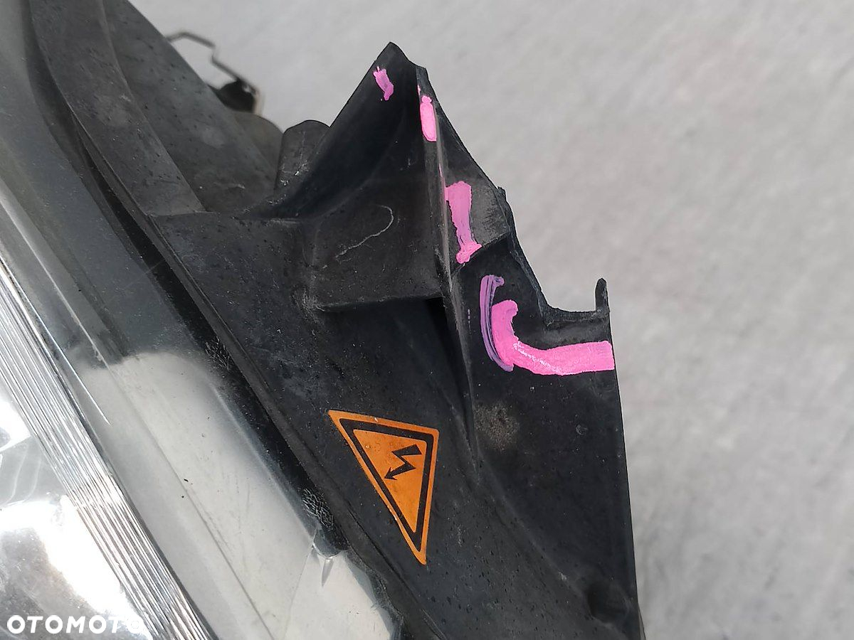 LAMPA PRZÓD PRAWA XENON OPEL SIGNUM 13170934FY   89312441 - 8