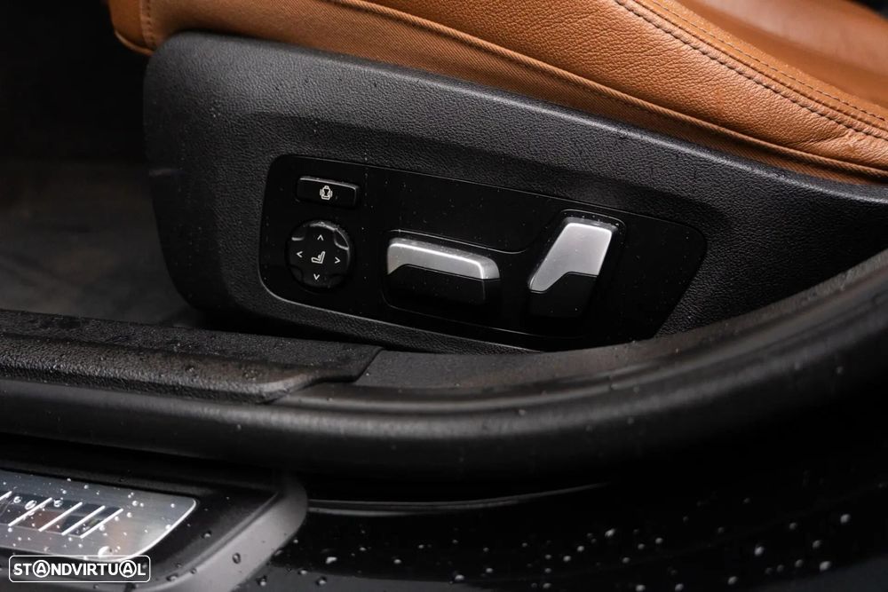 BMW 330 e Pack M Auto - 51