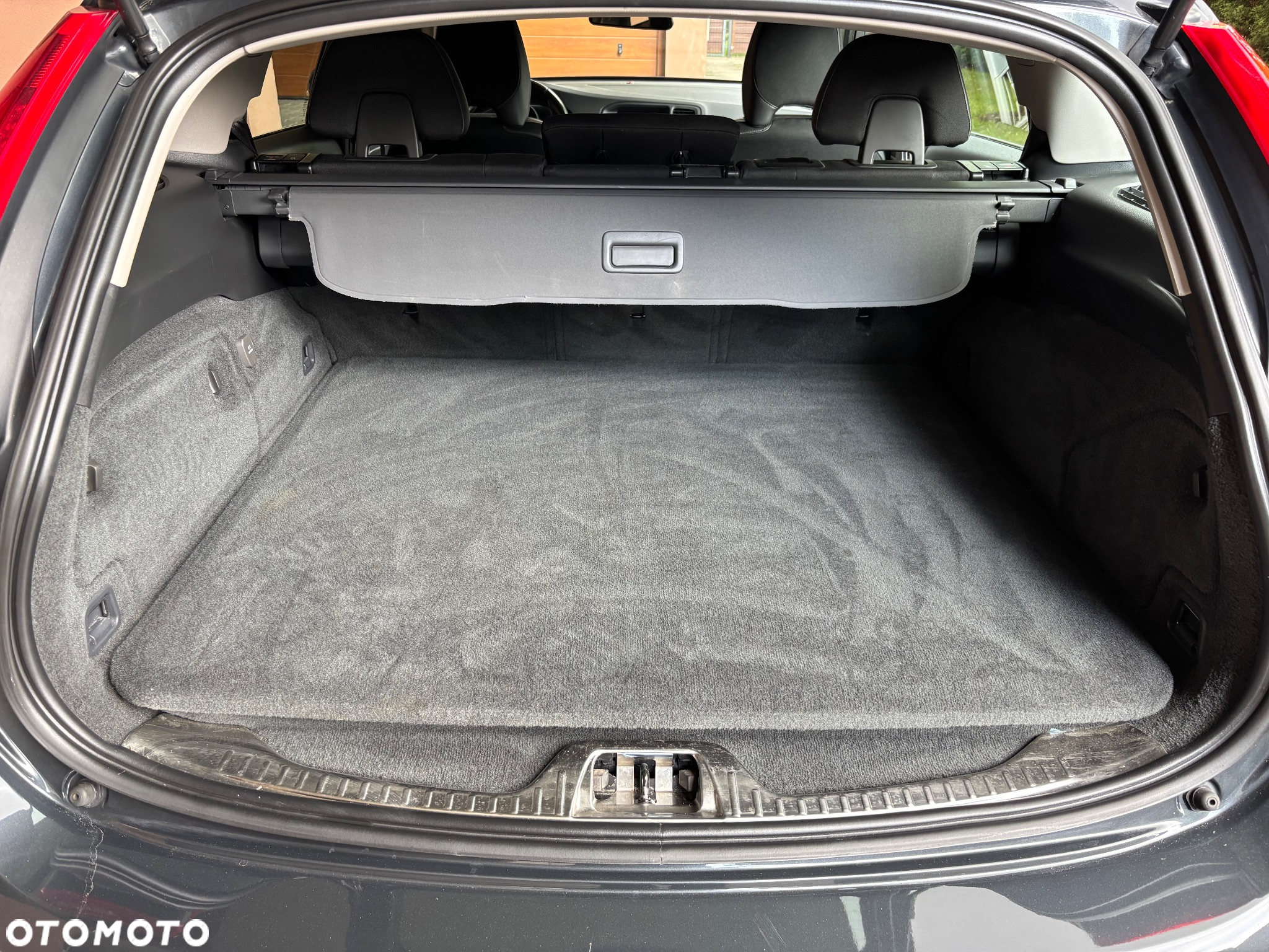 Volvo V60 T5 Drive-E Dynamic Edition (Momentum) - 38