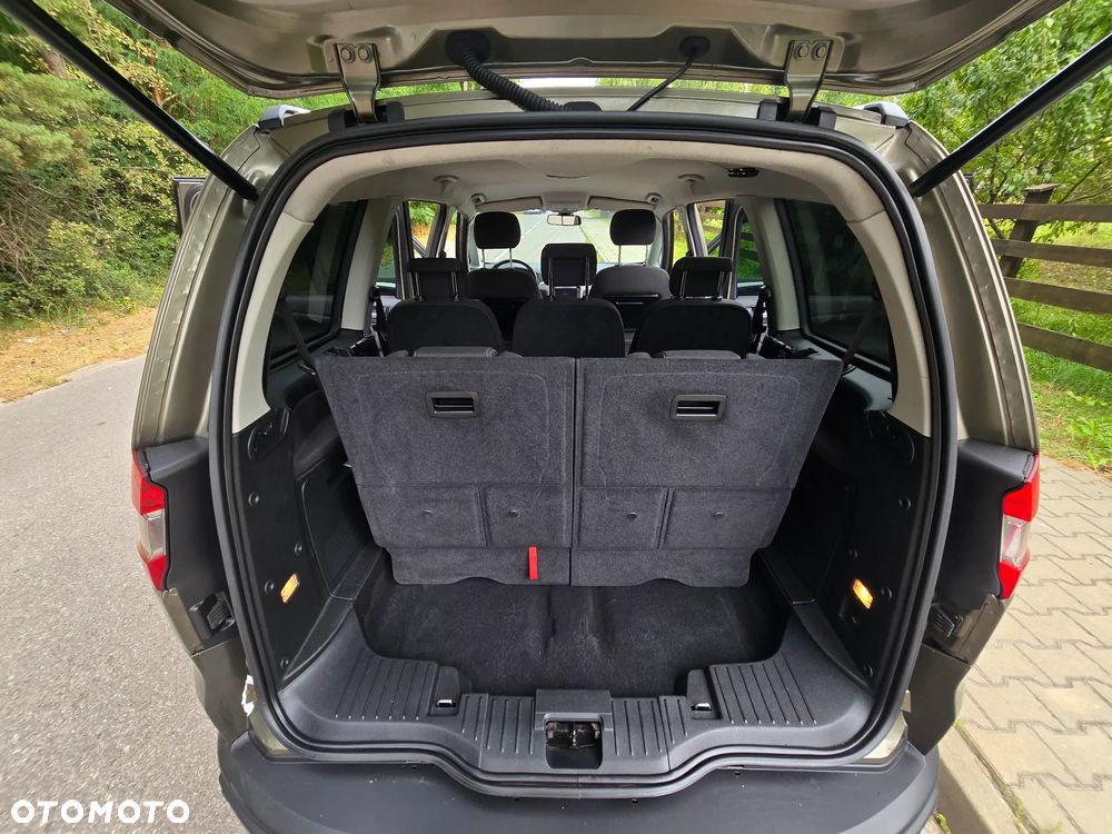 Ford Galaxy 2.0 TDCi Ghia - 26