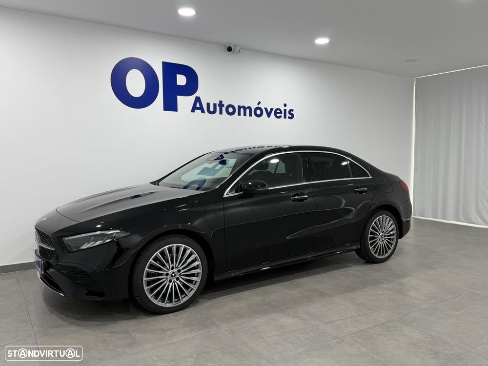 Mercedes-Benz A 250 Limousine e AMG Line - 3