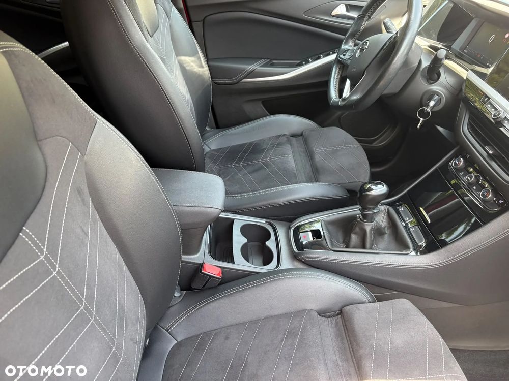 Opel Grandland 1.2 T GS S&S - 8
