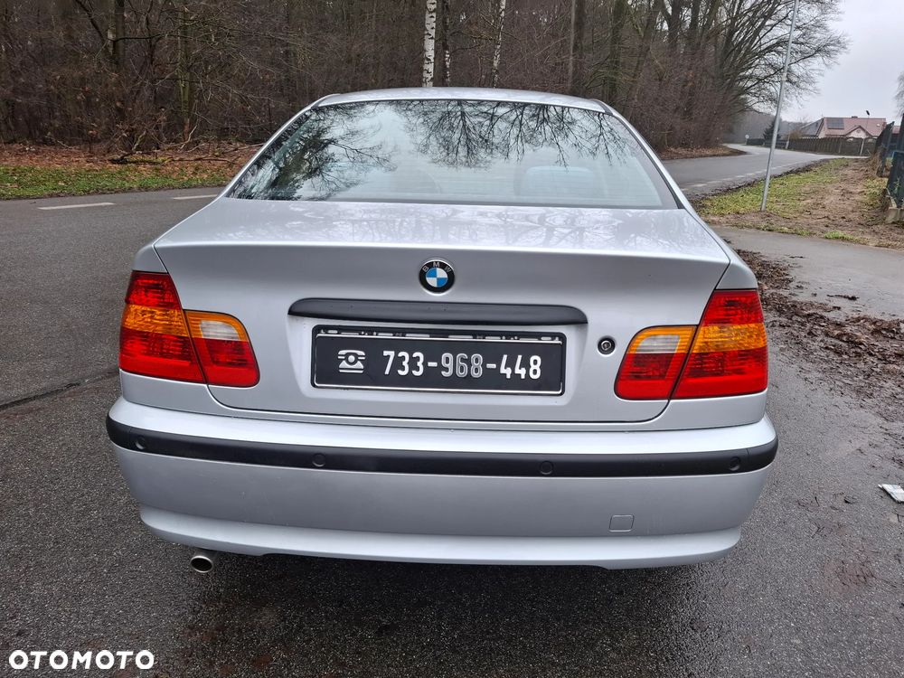 BMW Seria 3 318i Edition Lifestyle - 4