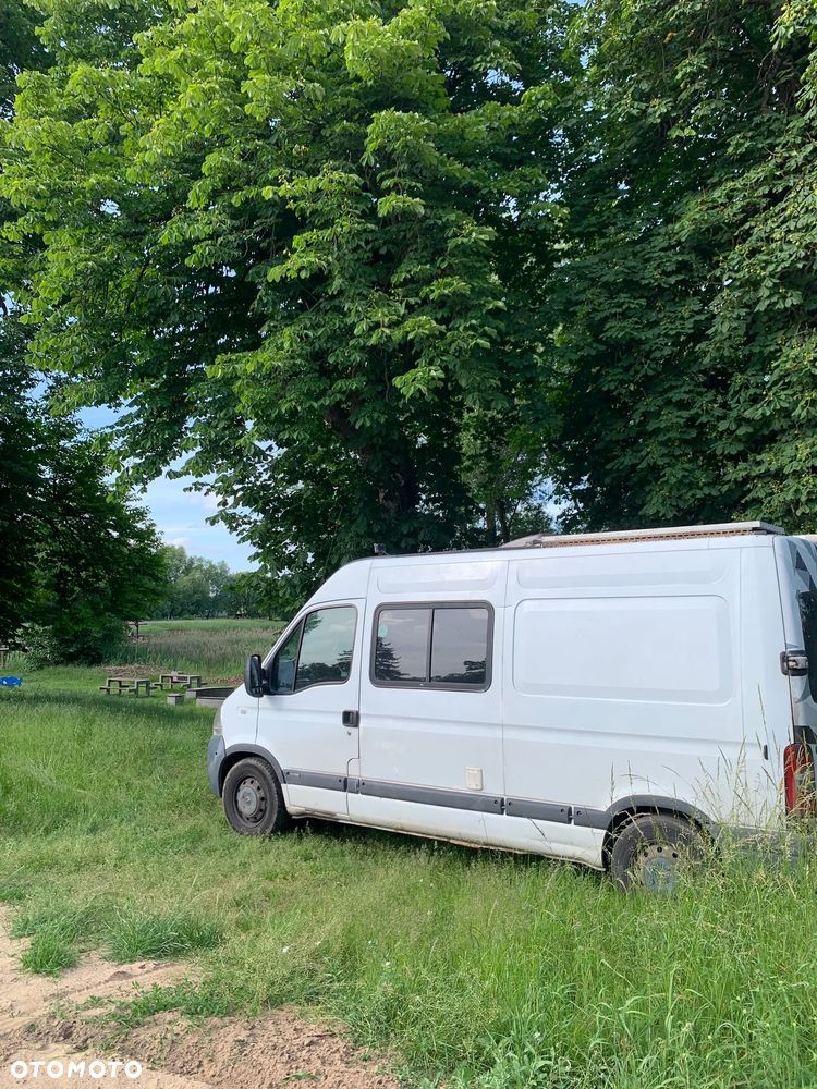 Nissan Interstar - 2