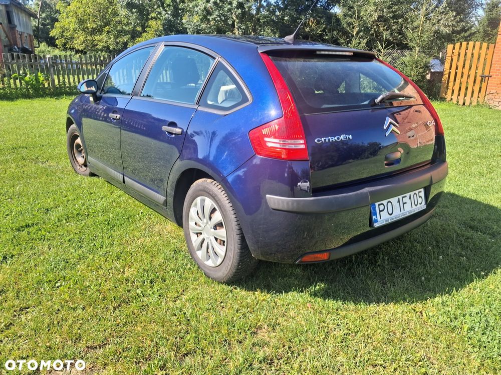 Citroën C4 1.4 16V X - 6