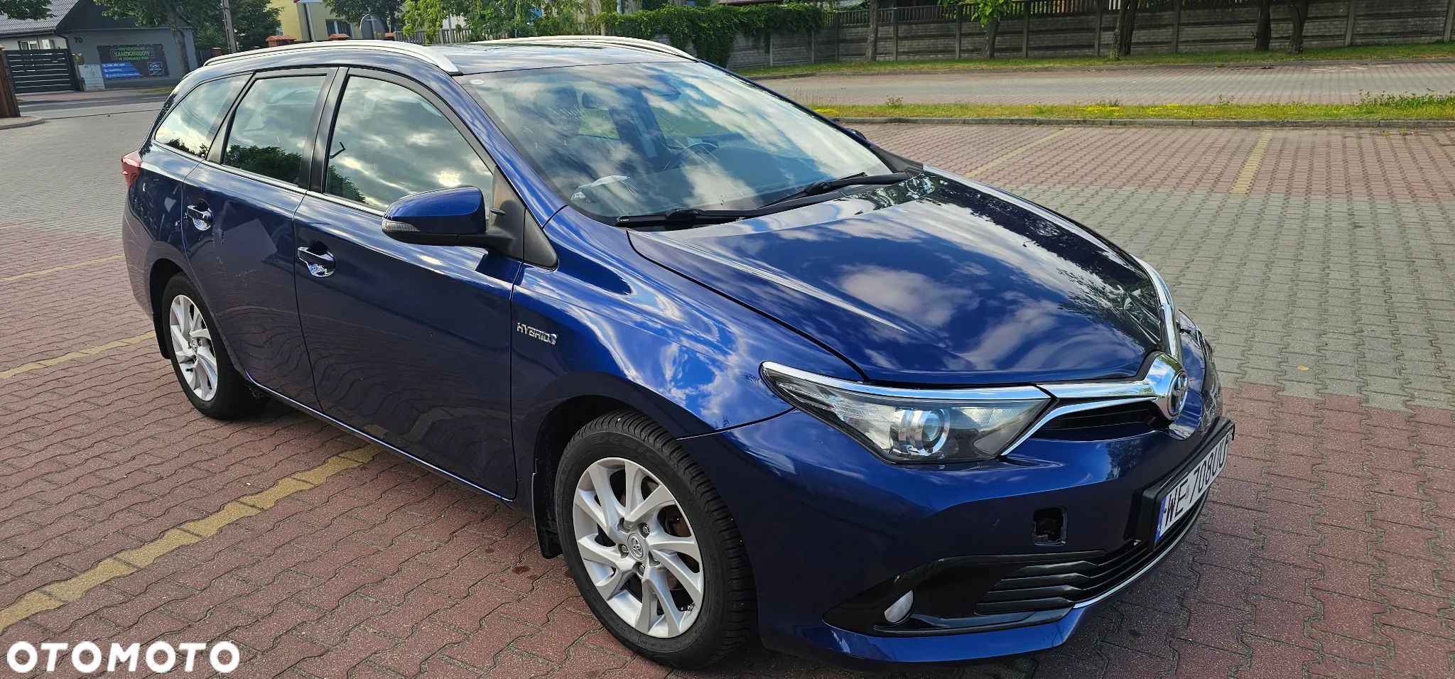 Toyota Auris Hybrid 135 Prestige - 1