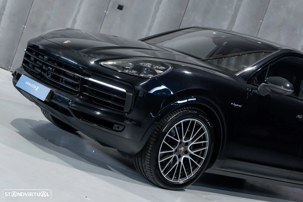Porsche Cayenne - 2
