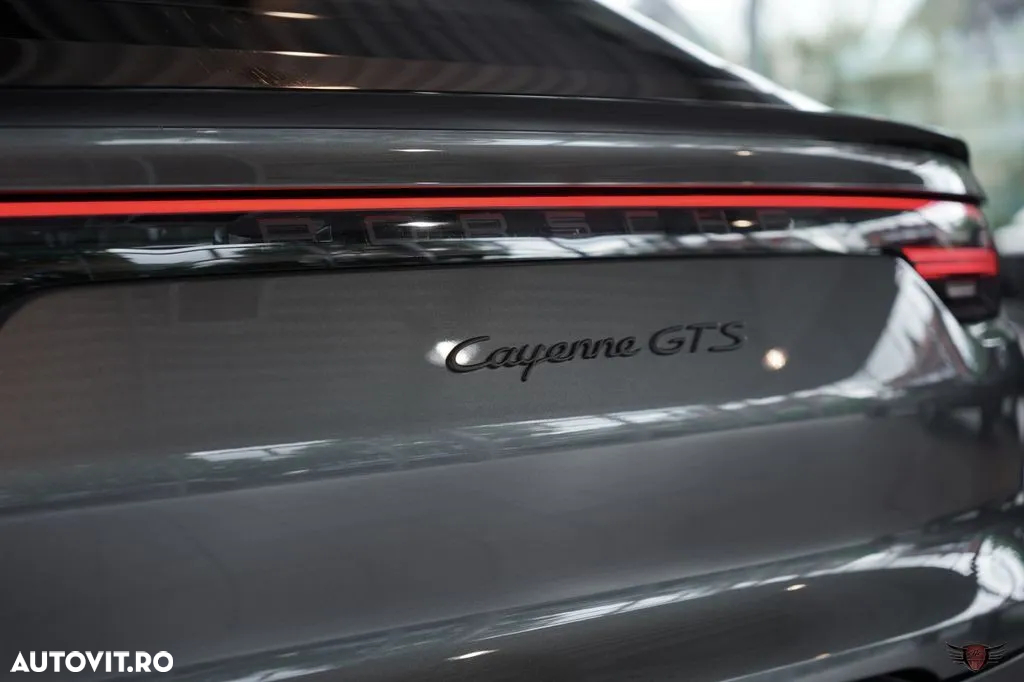 Porsche Cayenne Coupe GTS Tiptronic S - 12