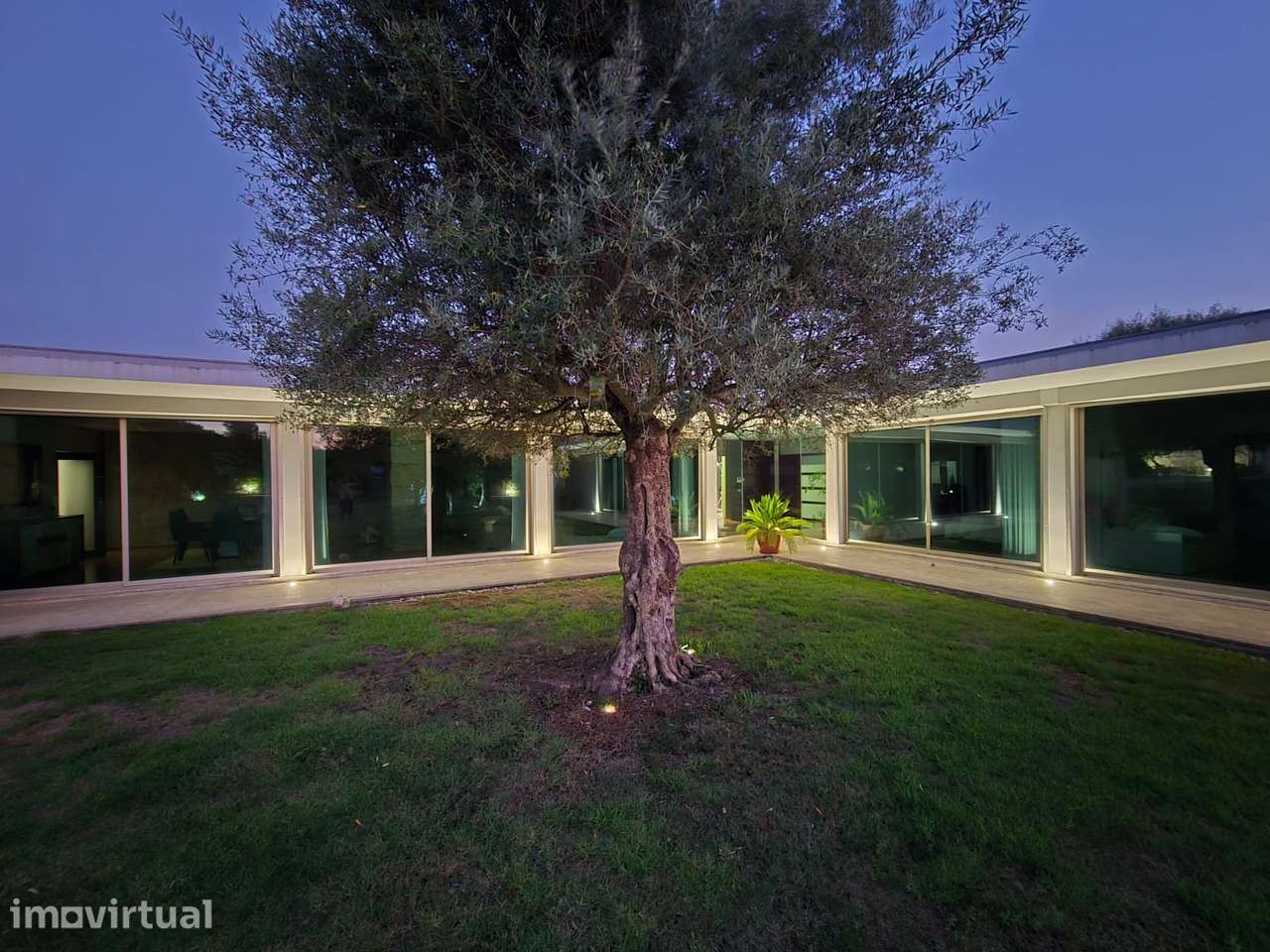 Vende-se moradia de luxo - Grande imagem: 2/60