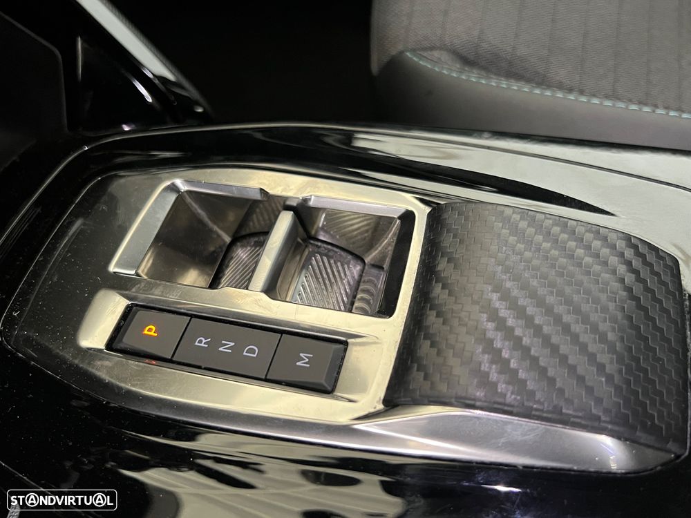 Peugeot 2008 1.2 PureTech Allure Pack EAT8 - 14