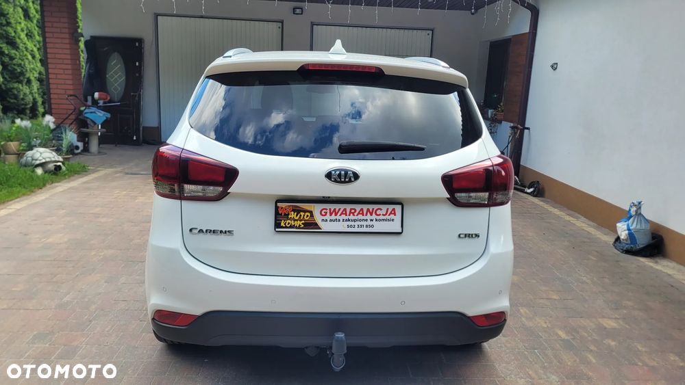 Kia Carens 1.7 CRDi 141 Dream Team Edition - 6