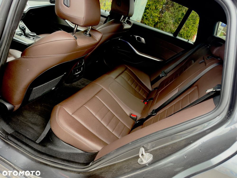 BMW Seria 3 320d mHEV M Sport - 25