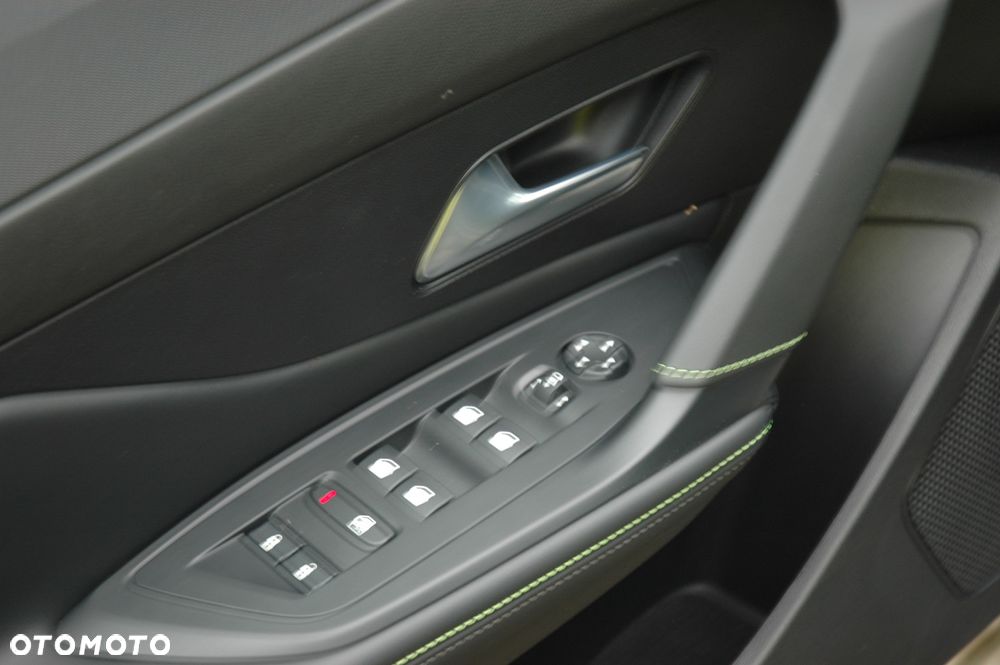 Peugeot 308 1.5 BlueHDi GT S&S EAT8 - 20