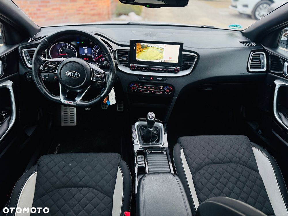 Kia ProCeed 1.5 T-GDI GT Line - 15