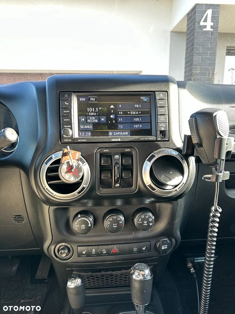 Jeep Wrangler 3.6 Unlim Rubicon - 13