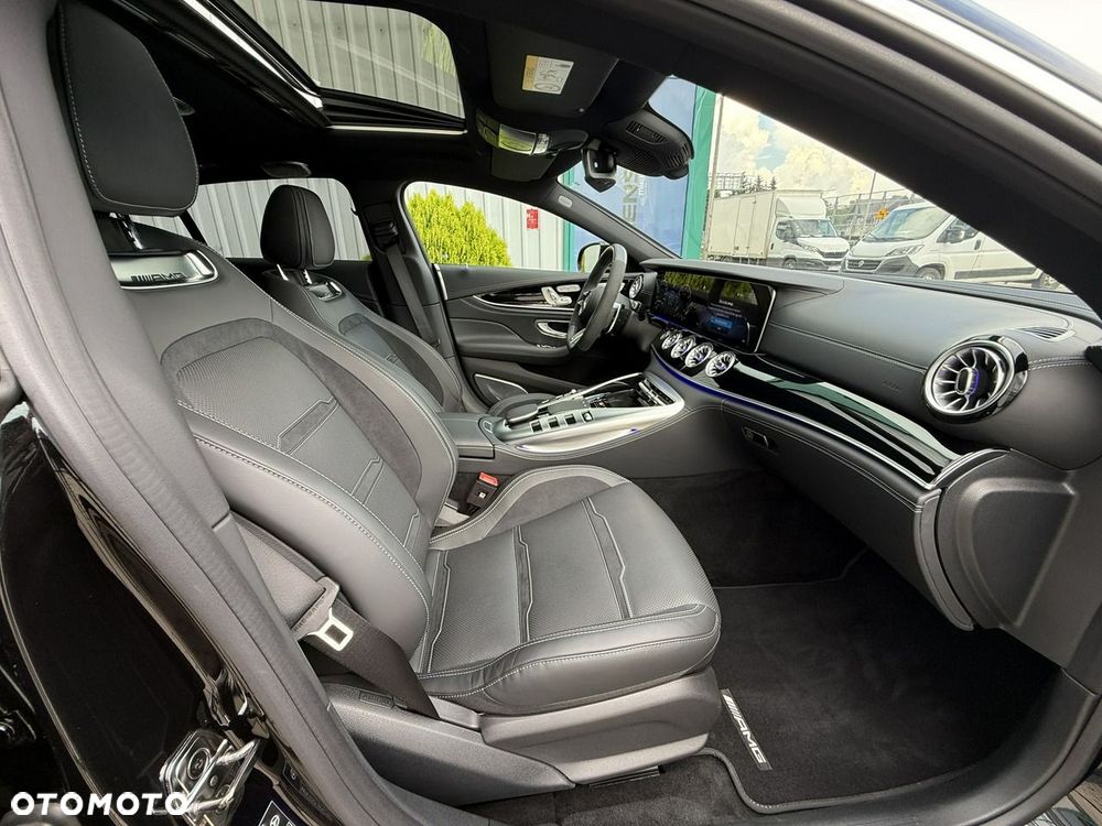 Mercedes-Benz AMG GT - 19