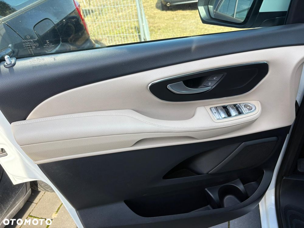Mercedes-Benz Klasa V 250 (BlueTEC) d Avantgarde 7G-Tronic (d³ugi) - 26