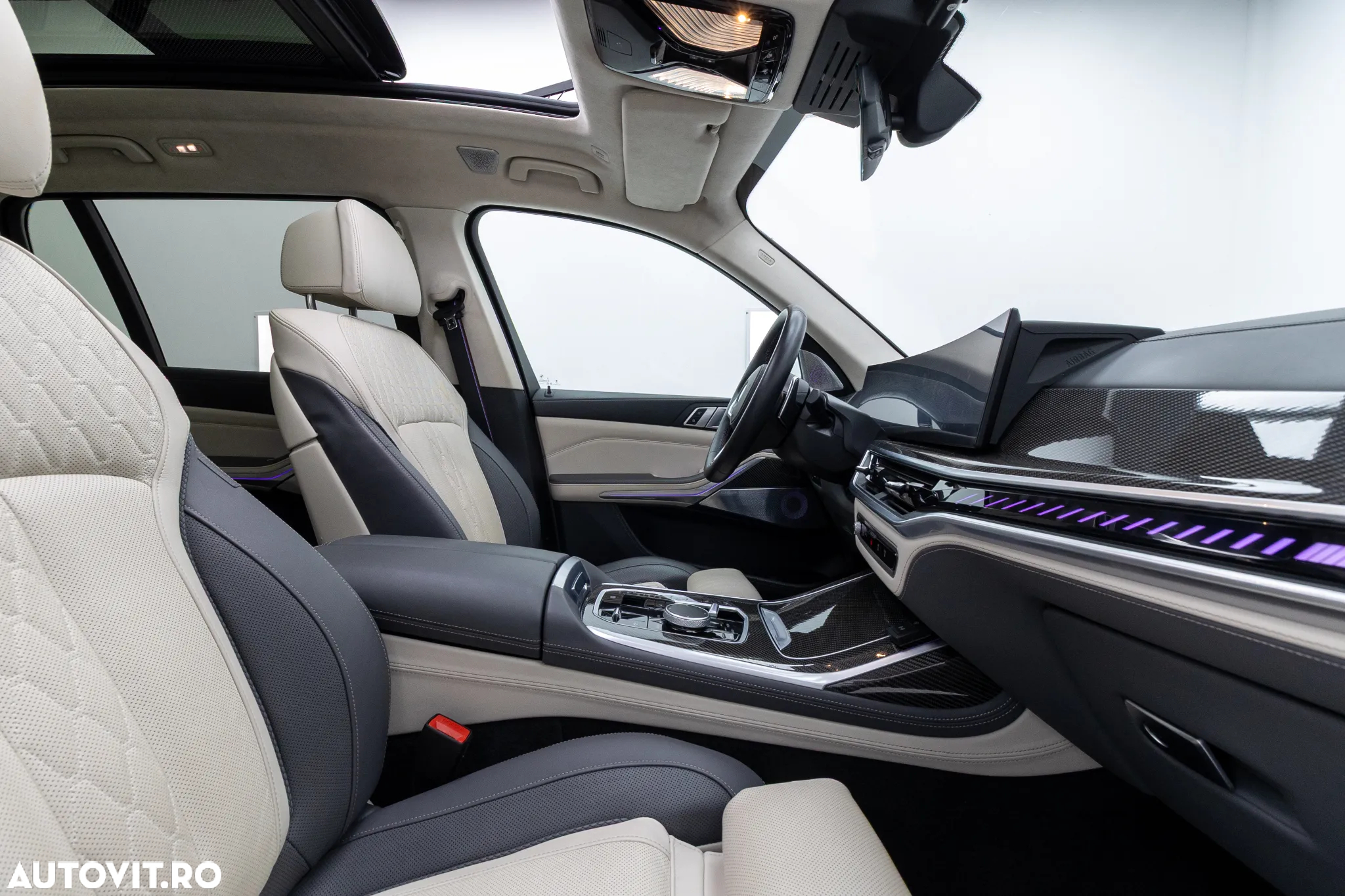 BMW X7 M60i xDrive AT MHEV - 30