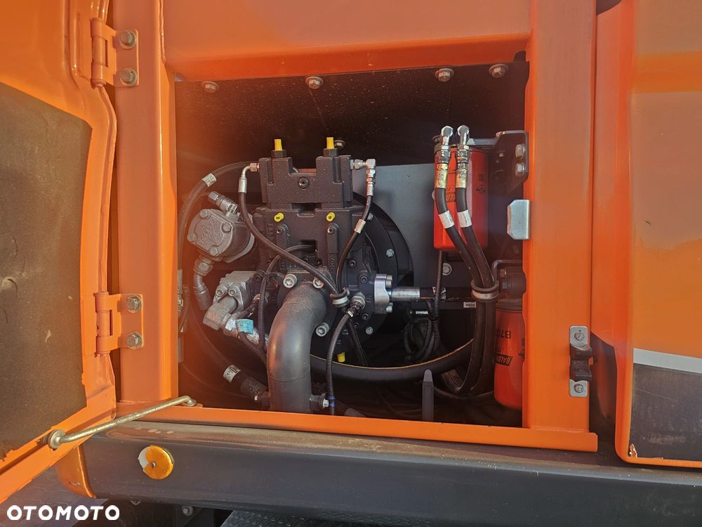 Doosan DX160W-5 - 15
