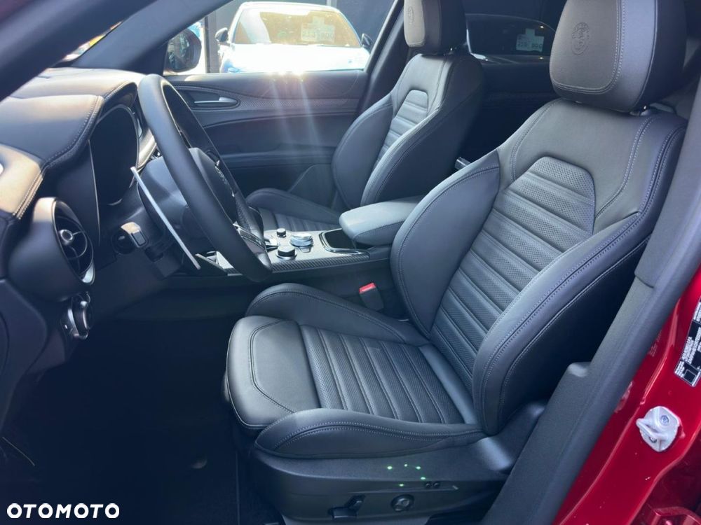 Alfa Romeo Stelvio - 19