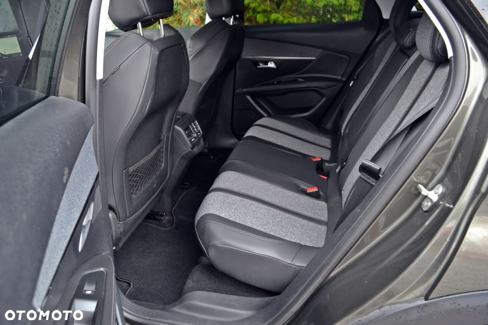Peugeot 3008 - 25