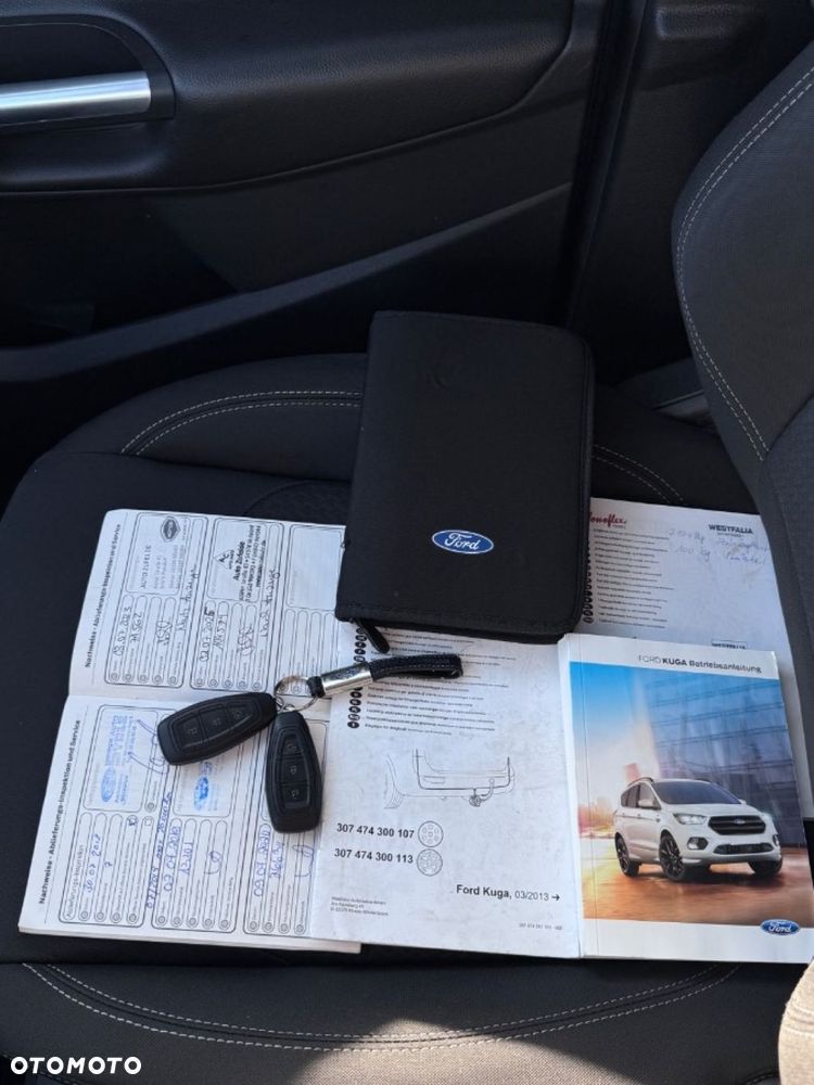 Ford Kuga - 30