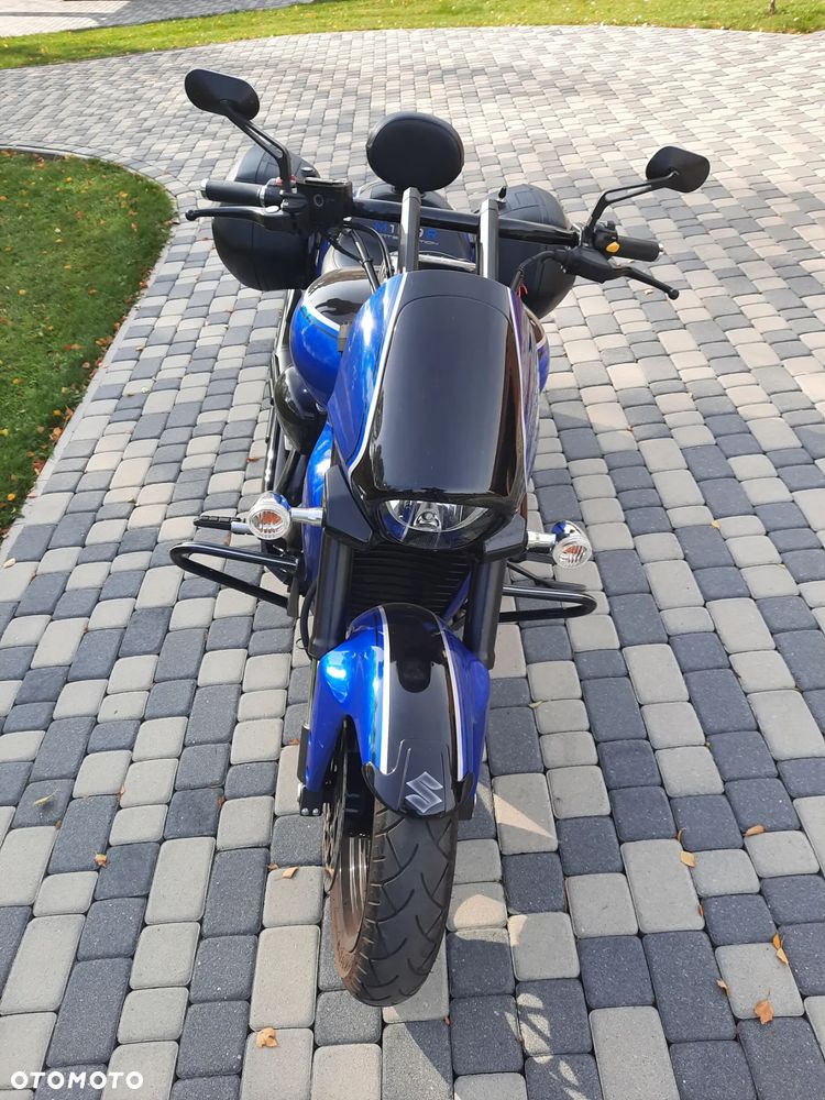 Suzuki Intruder - 4