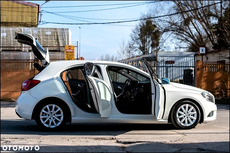 Mercedes-Benz Klasa A 180 (BlueEFFICIENCY) Urban - 11