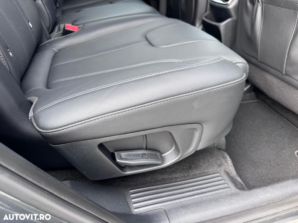 Hyundai Santa Fe 2.2 CRDi 4WD 8AT Luxury - 16