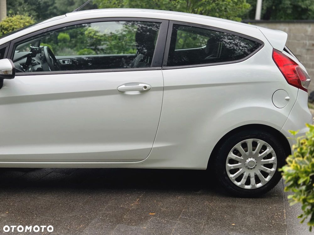 Ford Fiesta 1.25 Trend EU5 - 6