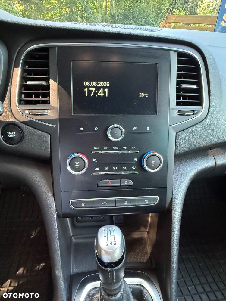 Renault Megane 1.5 Blue dCi Intens - 10