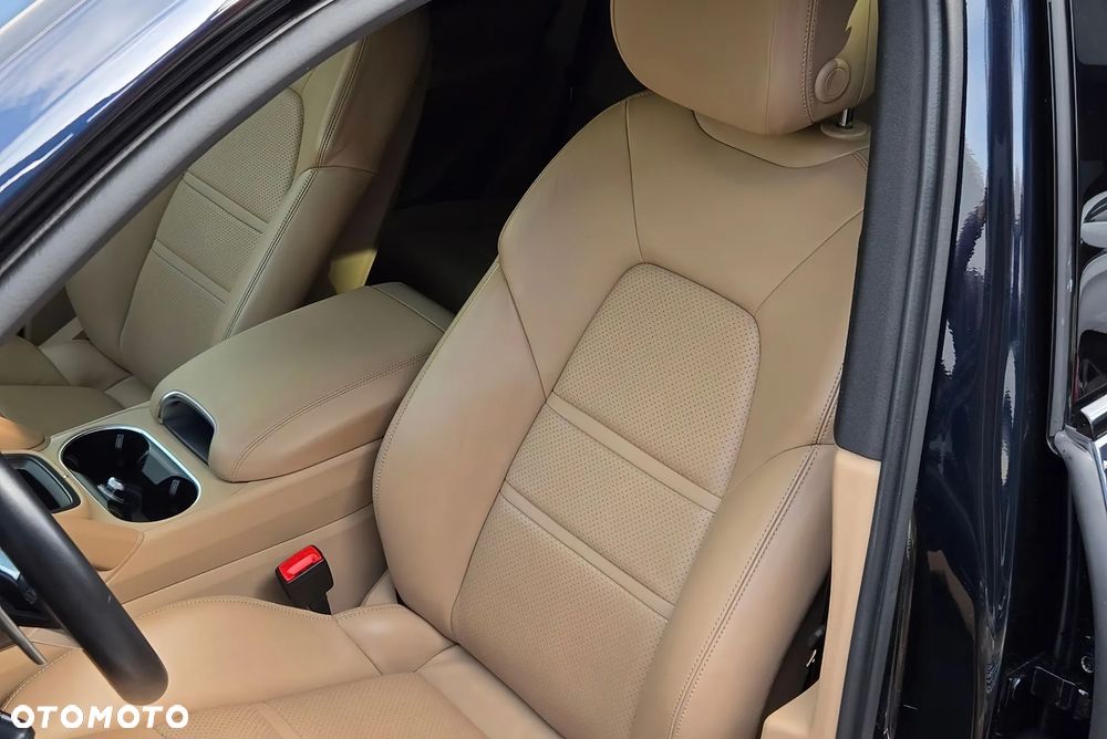 Porsche Cayenne Tiptronic S - 7